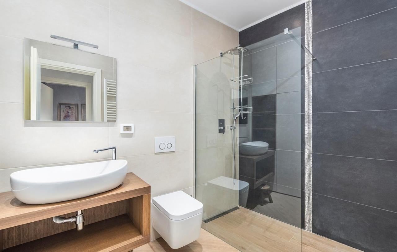 Apartments Tizi ロヴィニ エクステリア 写真