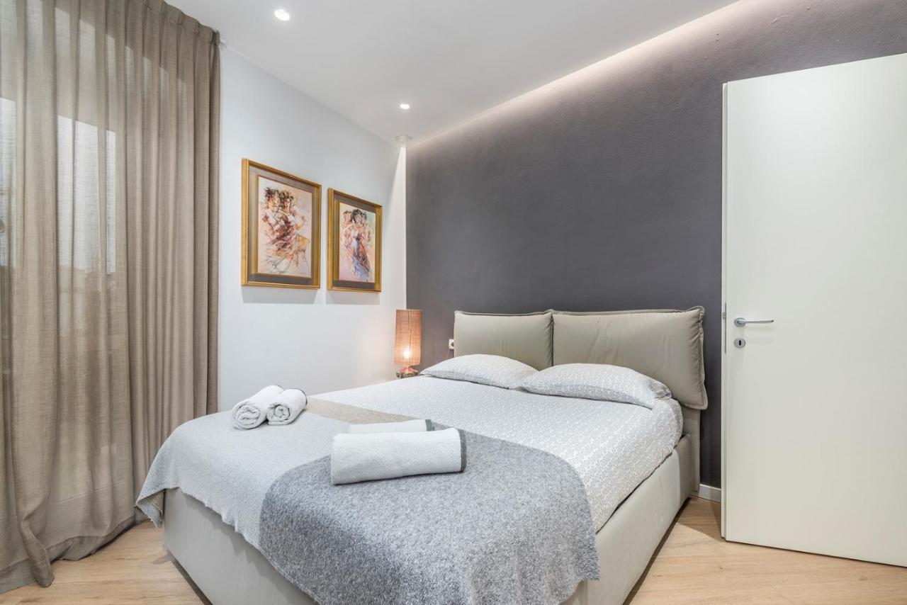 Apartments Tizi ロヴィニ エクステリア 写真