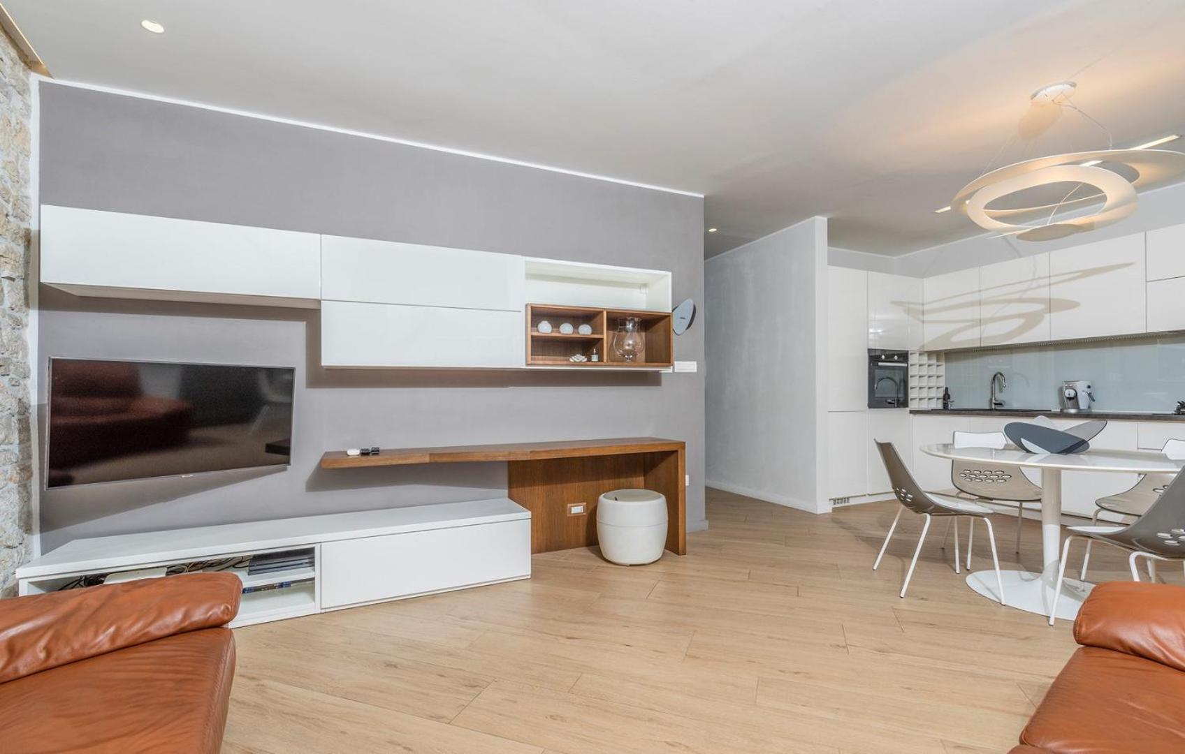 Apartments Tizi ロヴィニ 部屋 写真